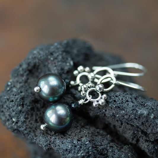 Short Black Pearl Earrings, Natural Peacock Black Freshwater Pearl Silver Dangle - CookOnStrike