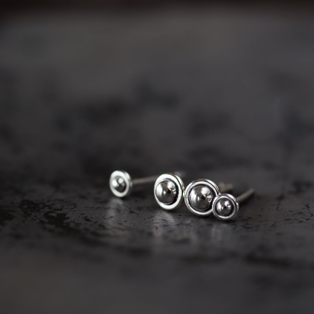 4.5mm and 3mm Ball in Circle "UFO" Studs, Double Piercing Set in Sterling Silver - CookOnStrike