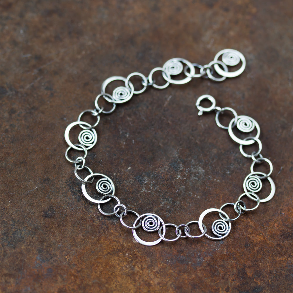 Spiral in a Circle - Hammered links chain bracelet, Sterling silver - jewelry by CookOnStrike