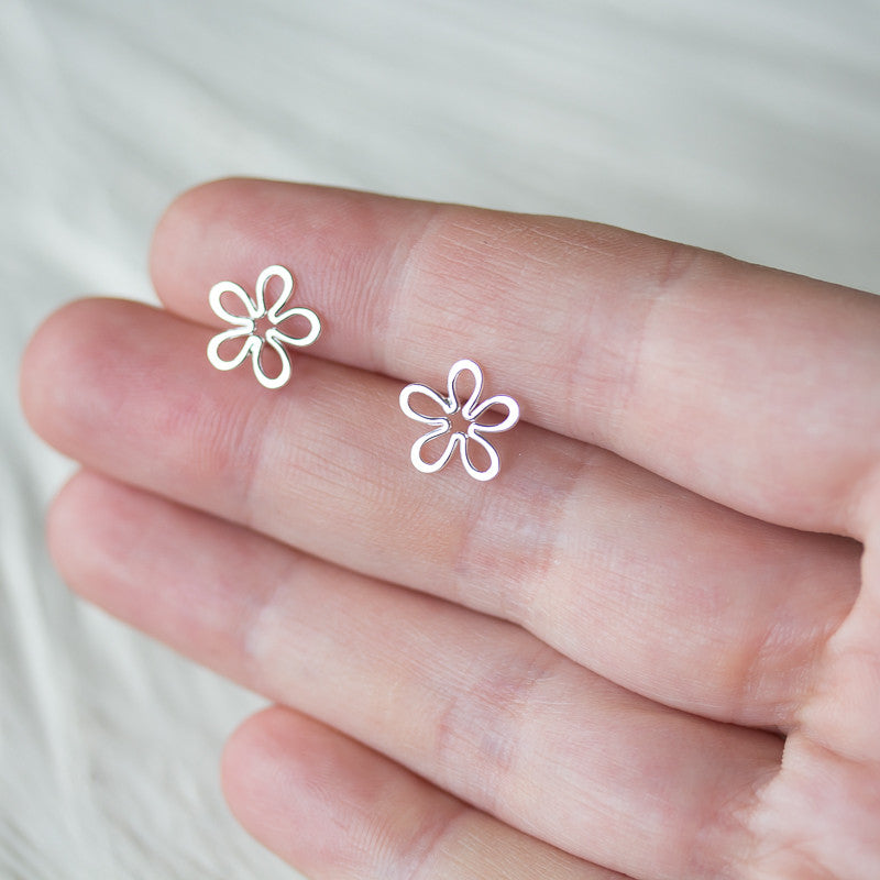 Dainty Sterling Silver Flower Stud Earrings, Simple Daisy - jewelry by CookOnStrike