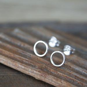 7mm Minimalist Silver Circle Stud Earrings - jewelry by CookOnStrike