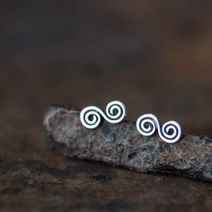 Small Double Spiral Earrings, Celtic spiral - jewelry by CookOnStrike