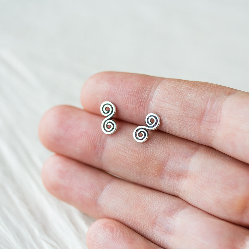 Small Double Spiral Earrings, Celtic spiral - jewelry by CookOnStrike